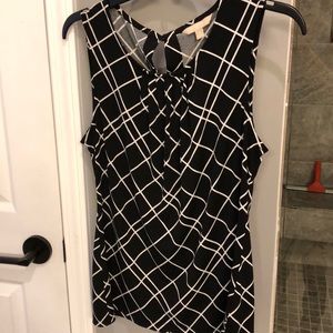 Banana Republic black and white blouse